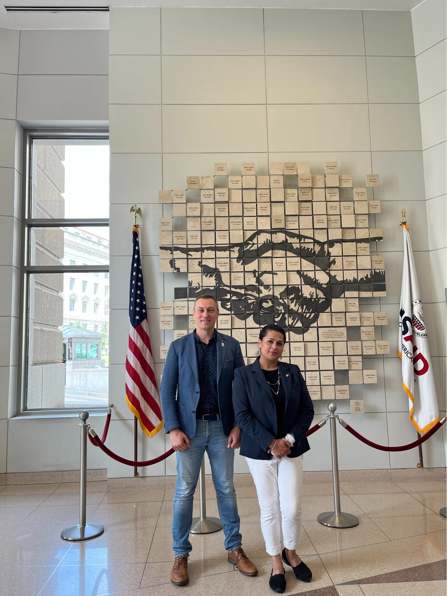 Зустріч в офісі USAID